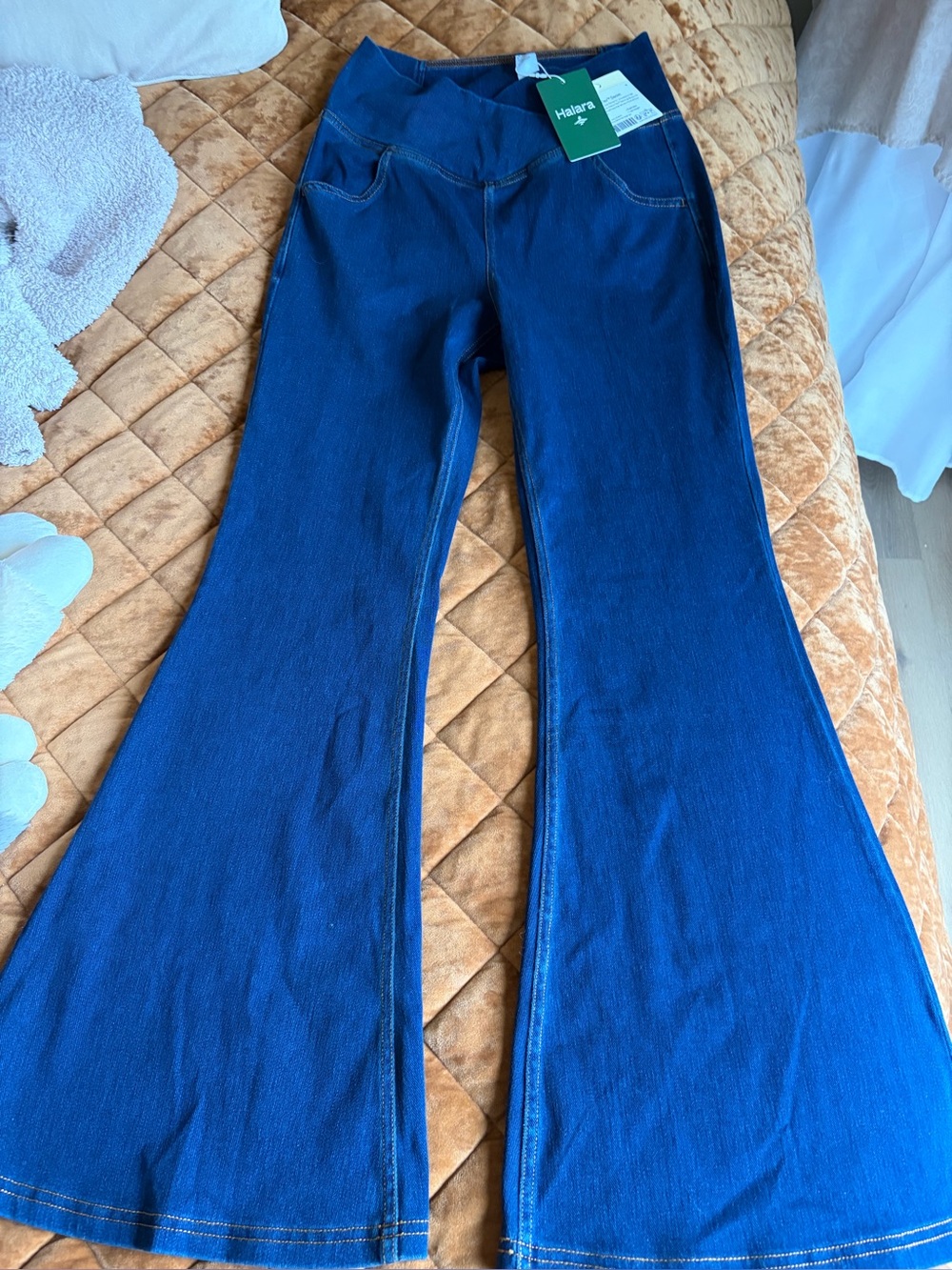 HALARA Deep Indigo High-Waist Flare Jeans